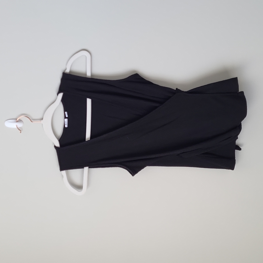 GAP Black Ribbed Wrap Tank